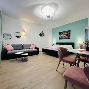 Wf-apartment Westbahnhof Vídeň