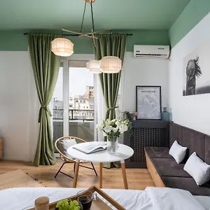 https://romantic-by-citylife-suites.bucharesthotelsnow.com